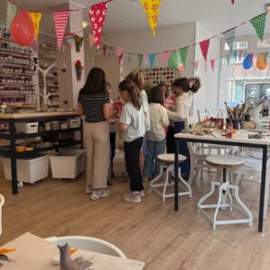 Privé kinderfeestje keramiek workshop handvormen met beschilderen - op afspraak - Private Children's Ceramic Workshop - Handbuilding and painting