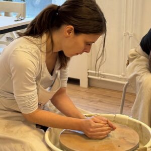 Introductieworkshop keramiek aan de draaischijf – Amsterdam - zaterdag 9 mei 14.30-16.30 uur