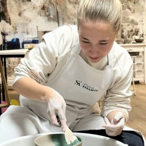 Introductieworkshop keramiek aan de draaischijf – Amsterdam - zaterdag 24 oktober 11.00-13.00 uur