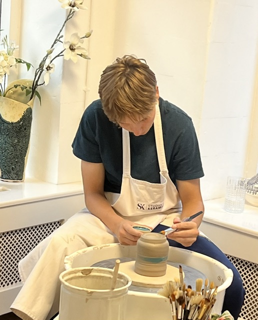 Introductieworkshop keramiek aan de draaischijf – Amsterdam - zaterdag 21 november 11.00-13.00 uur